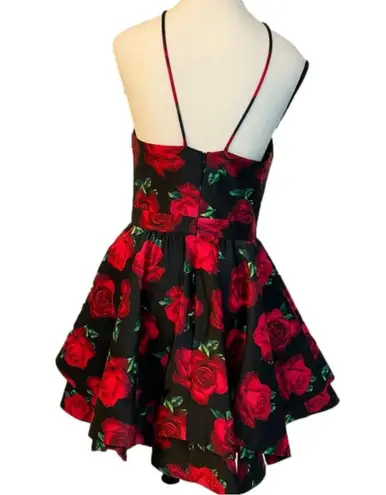 Camille La Vie short prom/formal halter dress w/flounce hem, size 5 (small)