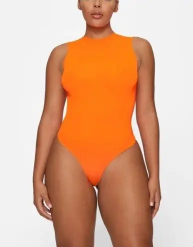 SKIMS Essential Crew Neck Sleeveless Bodysuit Orange Highlighter L/XL