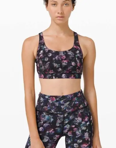 Lululemon  energy bra