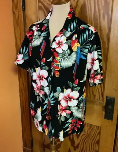 Vtg 90s floral n parrots Hawaiian Shirt Size XL