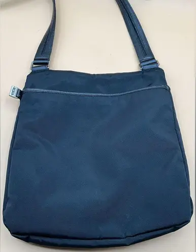 Very Rare TUMI Crossbody Travel Bag Black Nylon Magnetic Closure Flap Handbag