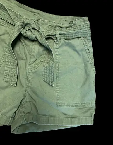 Vanilla Star army green high waisted stretch paper bag shorts with belt size 26