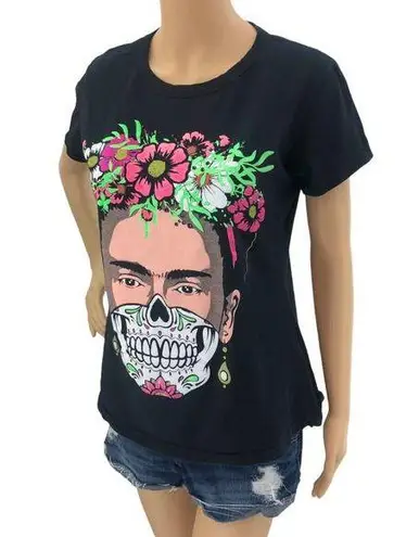 Mexico (XL) Women's Black Dia de los Muertos Floral Skull Frida Kahlo Tee Shirt