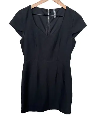 Evereve Allison Joy Classic Black Dress Cap Sleeves Exposed Zipper Size Medium