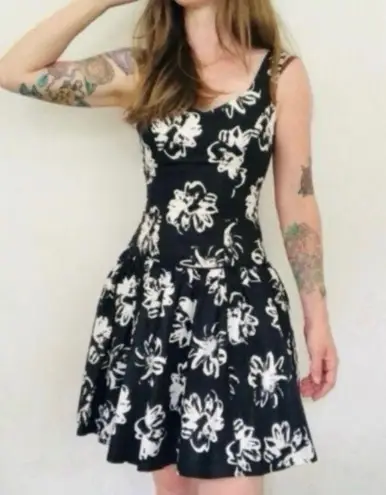 Laura Ashley Vintage Black Floral Mini Dress Fitted Silhouette Drop Waist Sweetheart