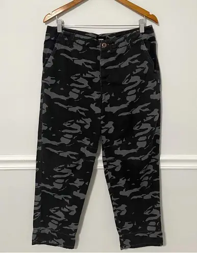 Monrow • two tone camo high waisted military pant in vintage black sz 29