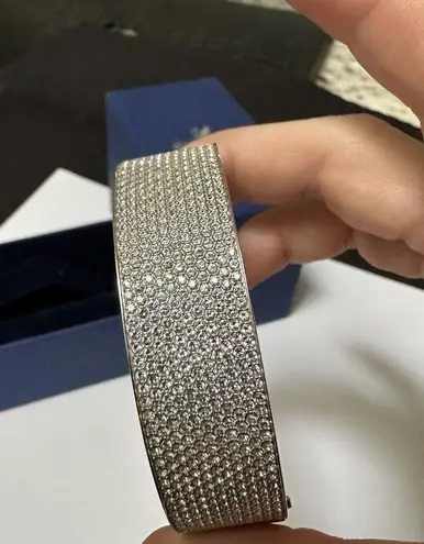 Swavorski Swarovski Crystal Cuff Bracelet Silver Tone 6 3/4 Inch With Original Box