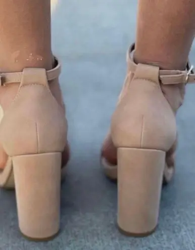 Boutique Nude Chunky Heel Sandals Tan Size 10