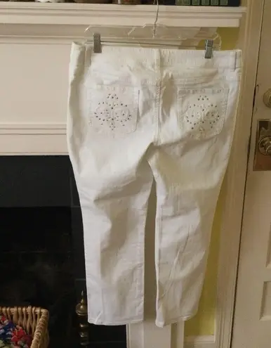 Chico's White Jeans Bedazzled Embellished Embroidered Pockets - Sz 2 Short
