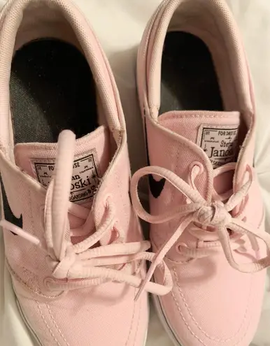 Nike SB Janoski Prism Pink Canvas Skate Shoes Size 6.5 38 54 Off Retail From Skylar
