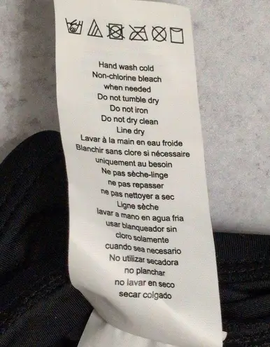 La Blanca Black Island Goddess Underwire Twist Front Bra Top Size 16 NWT