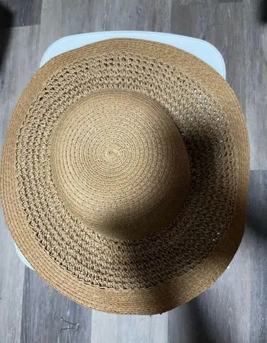 G.H. Bass &Co. G.H. Bass & Co. Women's Pack & Go Straw Hat Beige Wide Brim Foldable