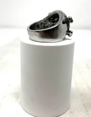 Heavy silver tone pirate 🏴☠️ skull ring, approx size 10