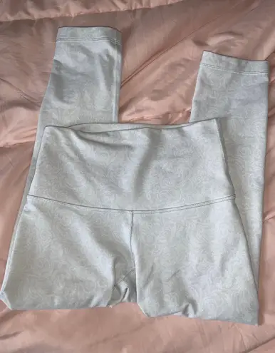 Lululemon Grey Align Leggings 25”