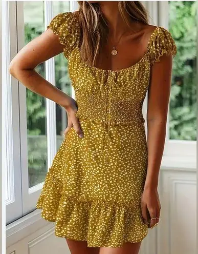 Temu Yellow Floral Dress. Size