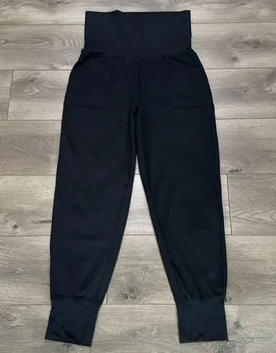 Aerie  The Hugger High Rise Fold Over Waist Black Jogger Pants Size Medium