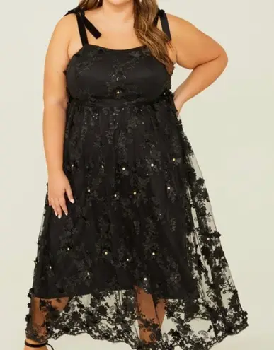 Arula Black & Gold Floral Appliqué Sequin Shimmer Sleeveless Maxi Dress. Size 1X