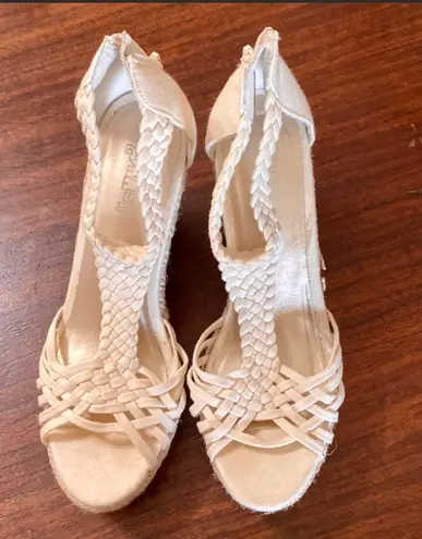 Brash ivory braided  t-strap wedges size 7.5