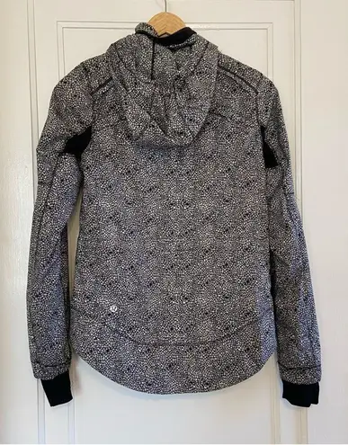 Lululemon  Spring Forward jacket- Push petal