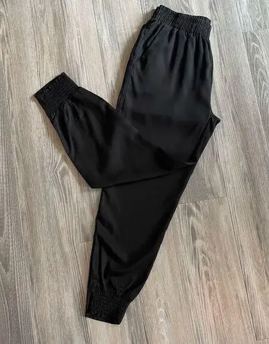 Joyfolie black dressy joggers size Medium Black