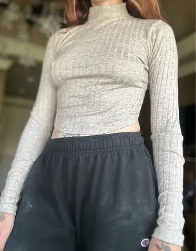 Cute Beige Ribbed Shirt Gray