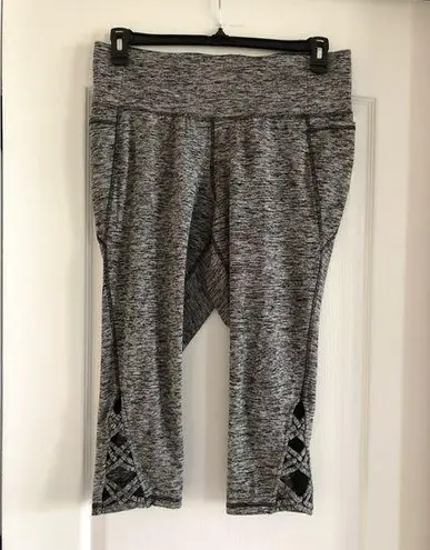 Lane Bryant Livi Active Leggings by  Grey Heather Cropped Capri Size 14/16