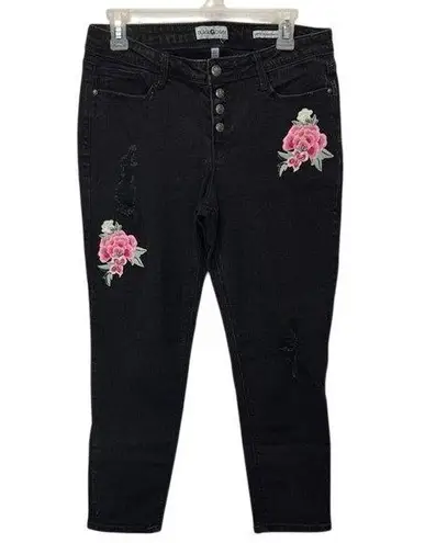 Black Daisy Black Daisy Jamie Relaxed Skinny Black Floral Patches Jeans 11/30