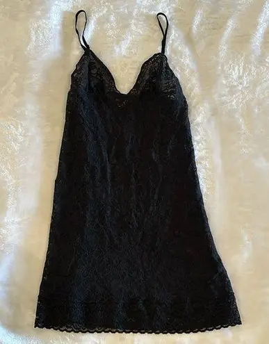 Victoria's Secret 🖤 VTG Victoria’s Secret Black Lace Slip in L EUC