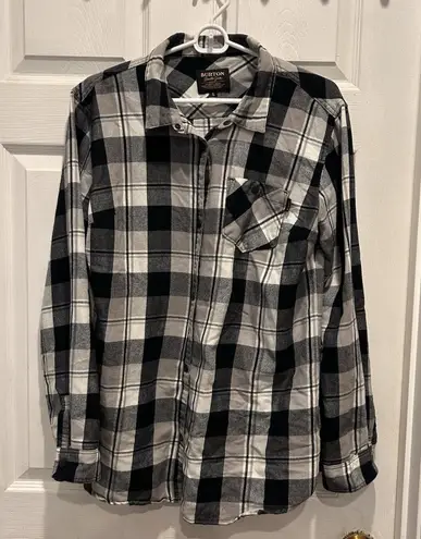 Burton Grace Tech Black And White Plaid Button Flannel Down Shirt Women’s Large