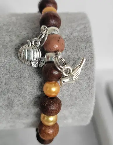 Autumn Fall glass & wood beaded pumpkin & bird charm bracelet Gold