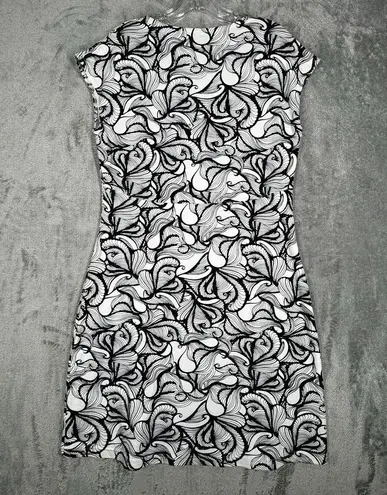 Title Nine Dress Womens Medium Black White Floral Amelia Dress Hiking Athleisure