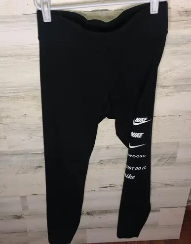  black and white graphic leggings Nike swoosh Nike just do it size small​​