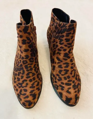 NWOT Portland shoe co. Trisha Leopard/cheetah booties Size 7.5