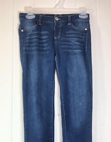 DKNY  Skinny 4-Pocket Dark Blue Wash Jeans with Belt Loops