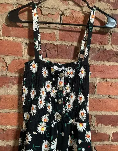Daisy May 🌼 Black floral maxi romper 🌼