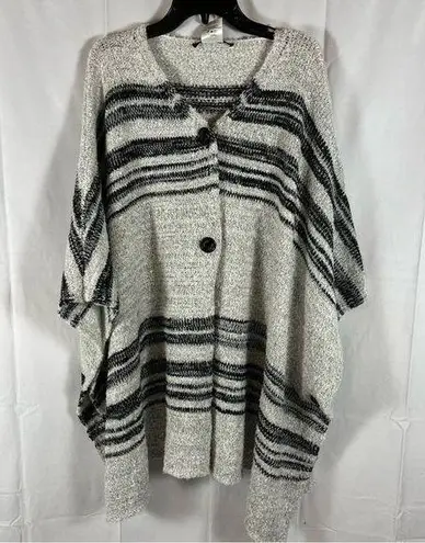 BCBGMAXAZRIA BCBGMaxAzaria Women’s Poncho Sweater Top Acrylic Gray & Black Stripes Size S/M