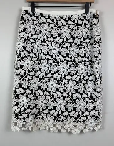 Karl Lagerfeld Paris Floral Pencil Skirt Women 10 Black White Lace Overlay Work