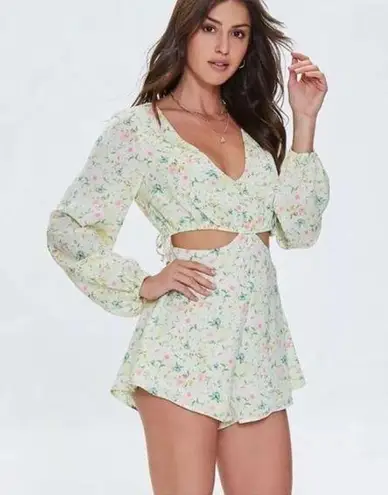 Forever 21  Floral Print Cutout Romper Size Large Women’s