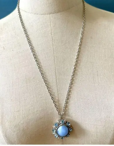 Vintage Avon Moon Magic Blue Cabochon Rhinestone Pendant necklace