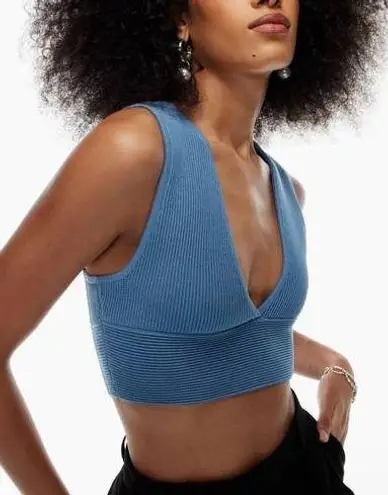 Aritzia Babaton Sculpt Knit Deep V Tank - Image 1