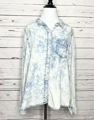 Velvet Heart  Acid Wash Tencel Chambray Denim Button Up Shirt Women’s Size Large