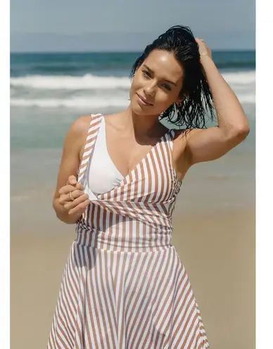 NWT Honey Mark Basil Wrap Top Cinnamon Stripe Size L Nursing Friendly Swim Tank Brown Size L