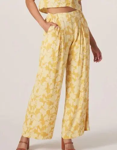 The Normal Brand Women's Pleated Yellow Floral Wide
