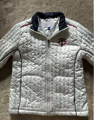 Genuine Merchandise GENUINE‎ MERCHANDISE Women’s Puffer Jacket Full Zip Twins Embroidered Sz M