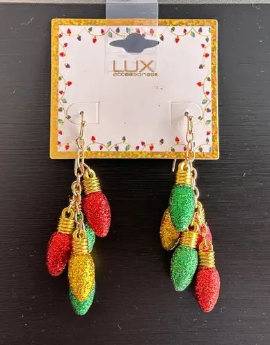 Lux NWT!  Fun Dangle Christmas Pierced Earrings Glitter Bulbs In Gold Red & Green