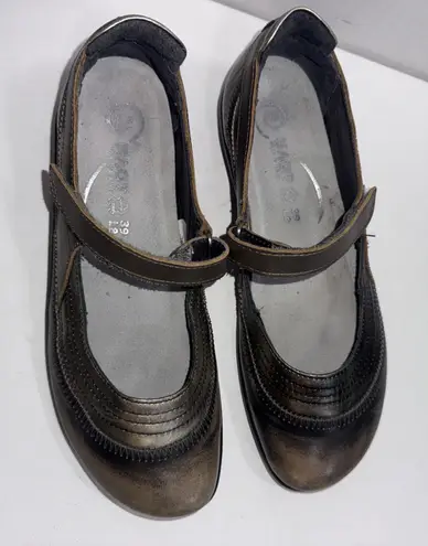 Naot Kirei Mary Jane Beige Metallic Minimalist Suede Leather Shoes Flats 39 Size 8