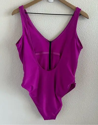 Xhilaration  Magenta One Piece Exposed Black Zipper Y2K 90s Swimsuit Scoop Back L