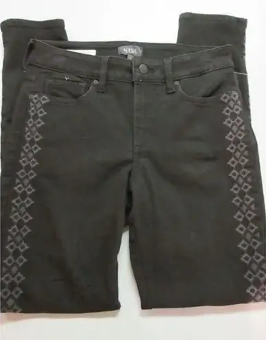 NYDJ Not Your Daughters Jeans Ami style embroidered accents black sz 10