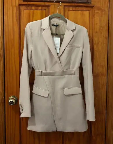 ZARA Lapel Collar Blazer Cream Dress