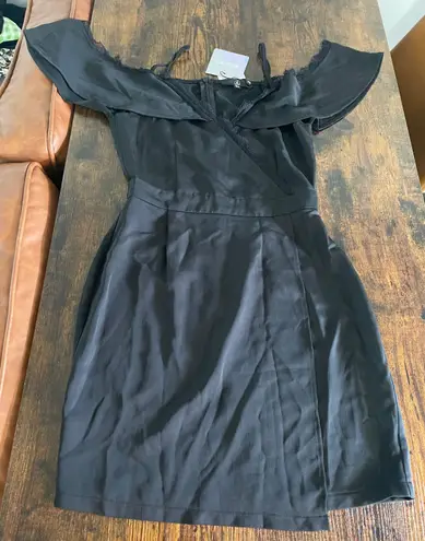 Missguided Misguided Off The Shoulder Dress